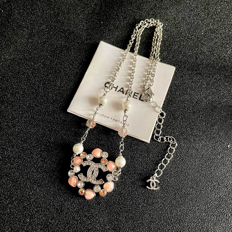 Chanel Suits 03yxs40 (5)