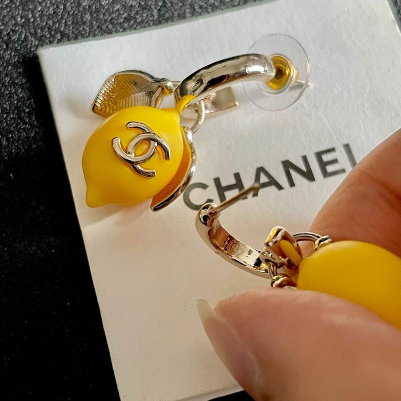 Chanel Suits 04yxs41 (9)