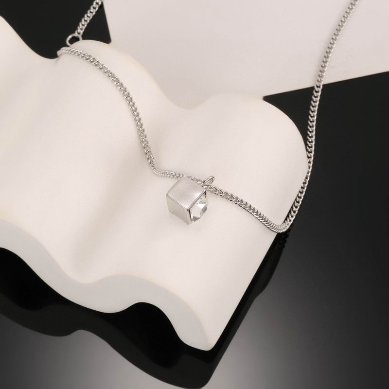 Chanel Suits 04yxs44 (6)