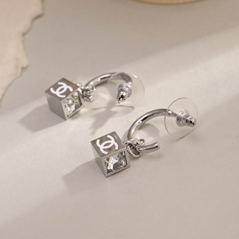 Chanel Suits 04yxs46 (13)