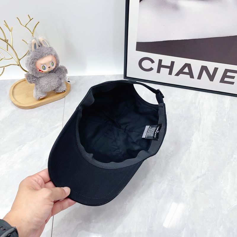 Chanel cap dx (2)