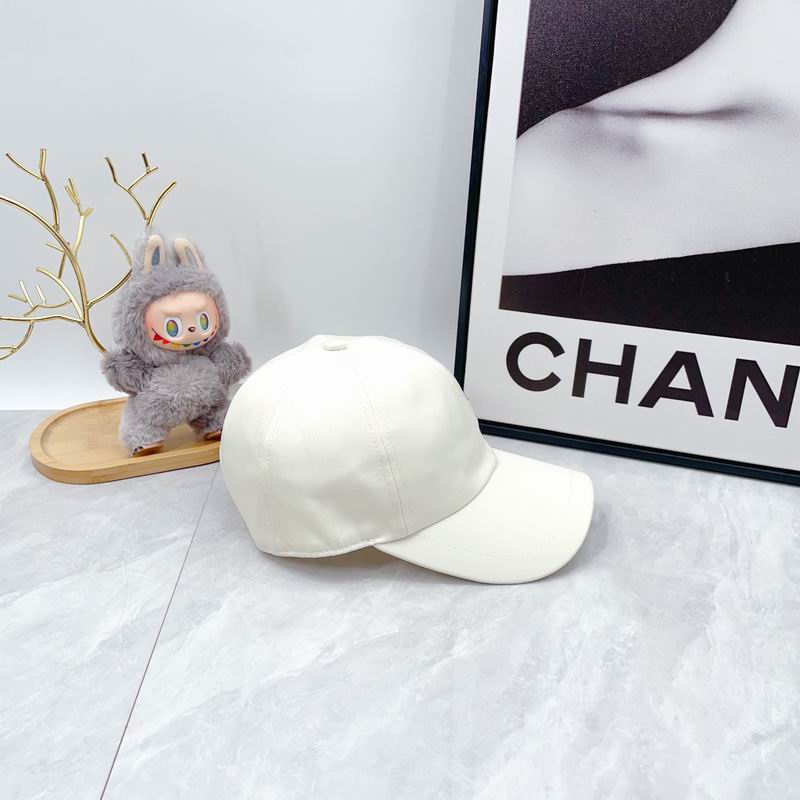 Chanel cap dx (679)