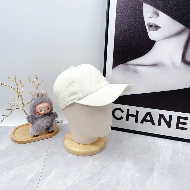 Chanel cap dx (683)