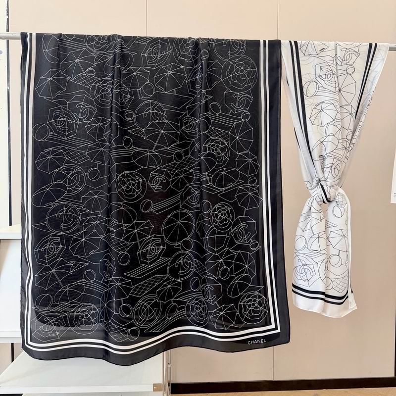 Chanel silk scarf 90-180cm E48 (1)