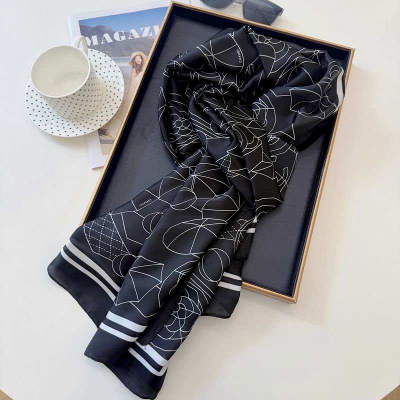 Chanel silk scarf 90-180cm E48 (14)