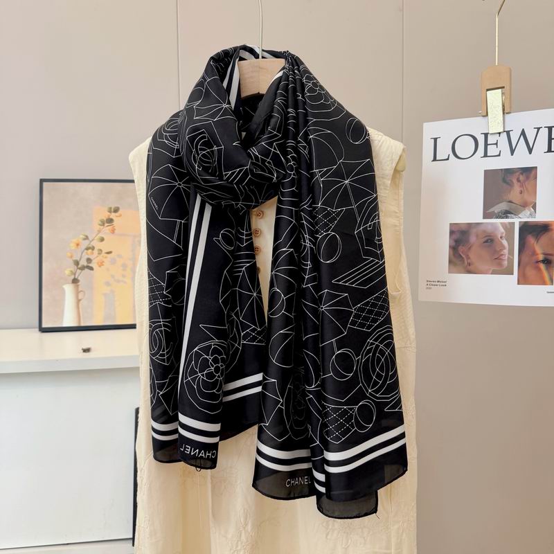 Chanel silk scarf 90-180cm E48 (17)