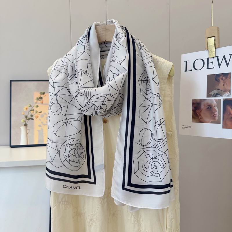 Chanel silk scarf 90-180cm E48 (5)