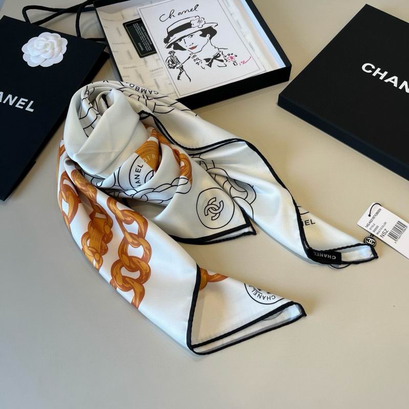 Chanel silk scarf 90X90cm E13 (13)
