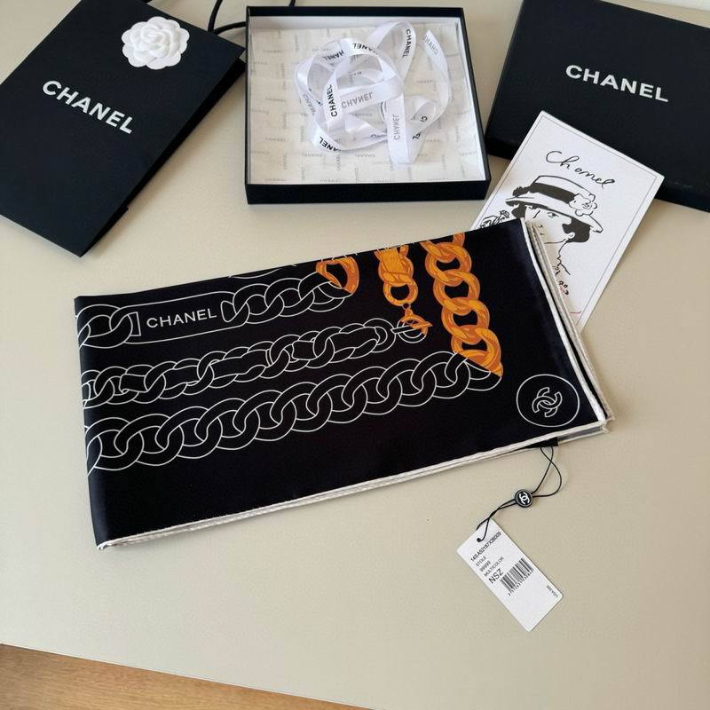 Chanel silk scarf 90X90cm E13 (21)