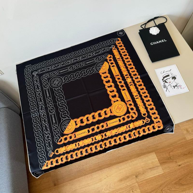 Chanel silk scarf 90X90cm E13 (26)