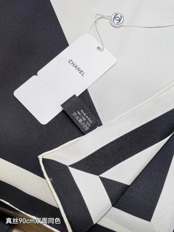 Chanel silk scarf 90X90cm E18 (3)