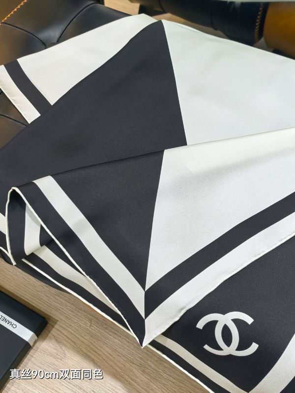 Chanel silk scarf 90X90cm E18 (5)