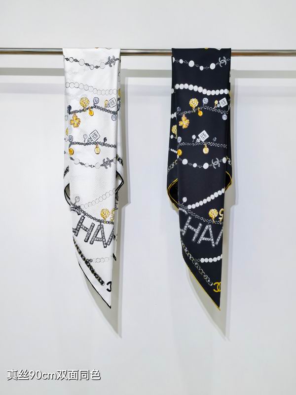 Chanel silk scarf 90X90cm E30 (10)