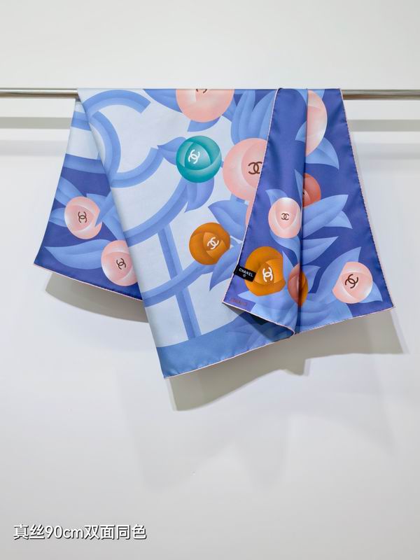 Chanel silk scarf 90X90cm E50 (12)