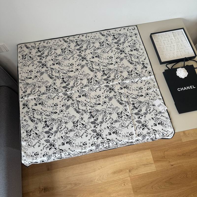 Chanel silk scarf hm (156)