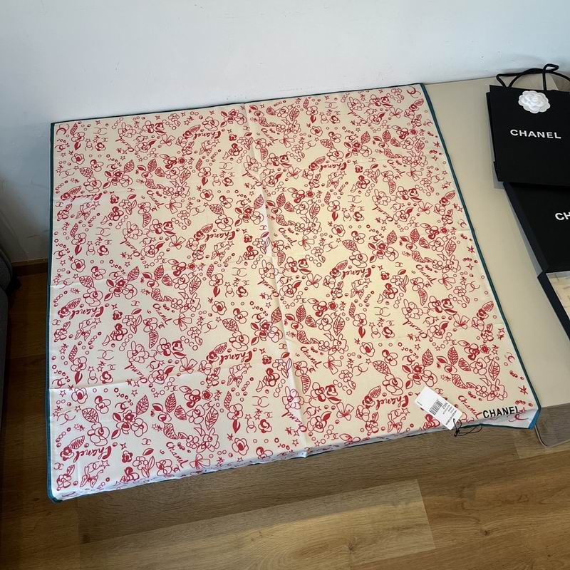 Chanel silk scarf hm (162)