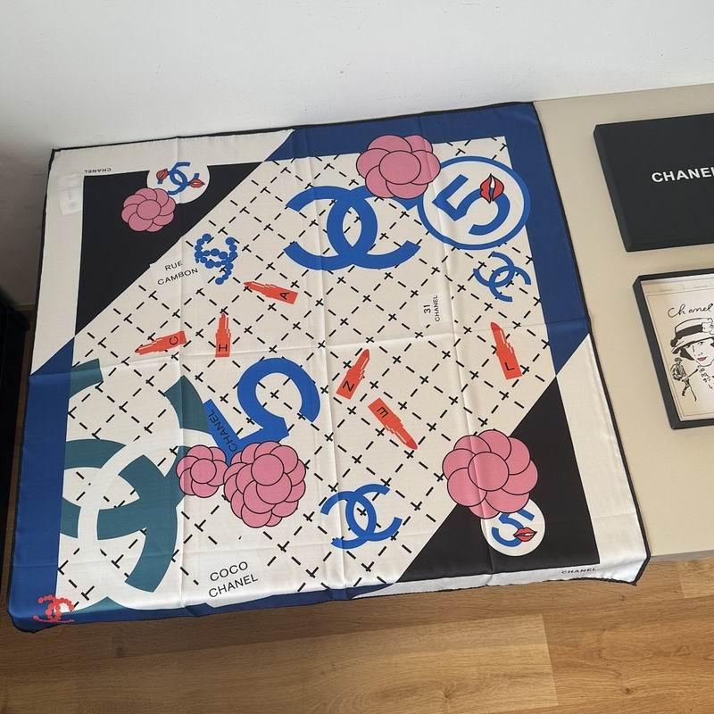 Chanel silk scarf hm (190)