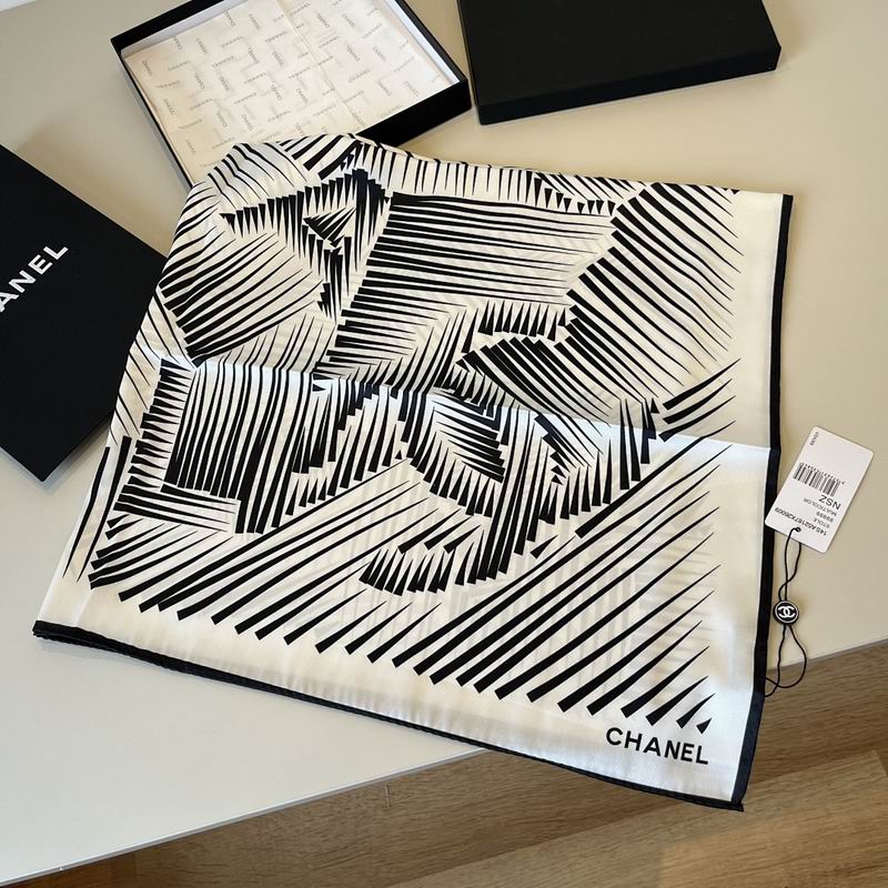 Chanel silk scarf hm (29)