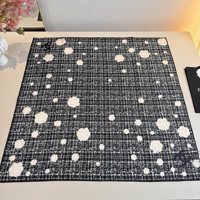 Chanel silk scarf hm (389)