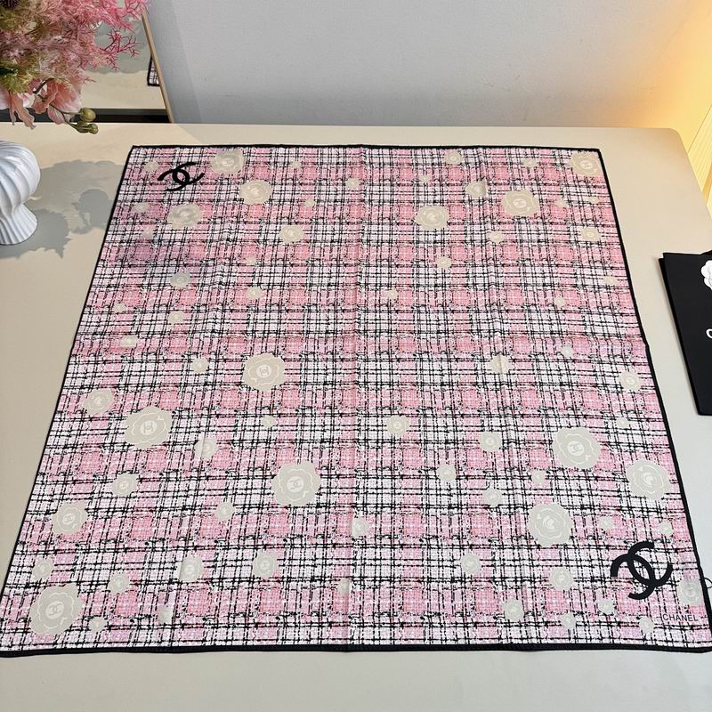 Chanel silk scarf hm (392)