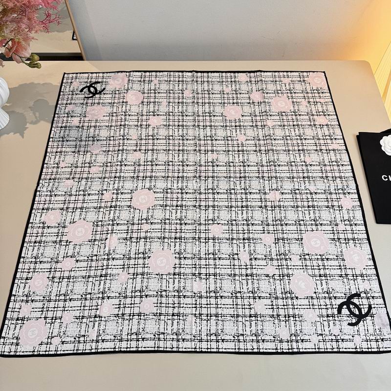 Chanel silk scarf hm (395)