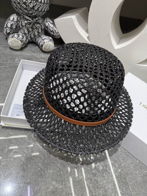 Chanel top hat dx (1905)