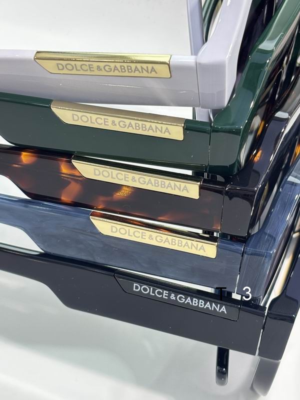 DG DG4466 56 18-145 C08