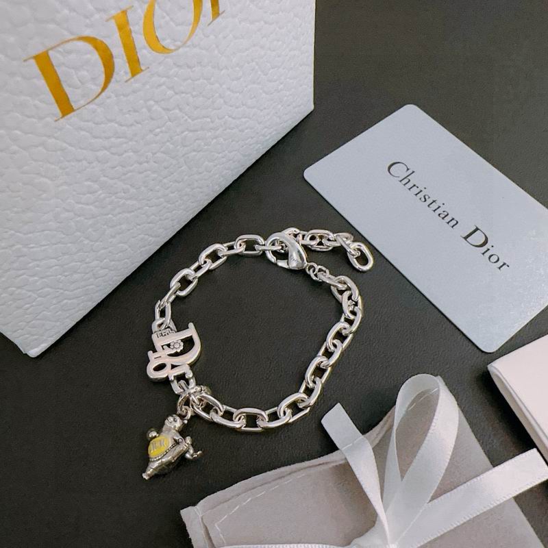 Dior Bracelet  02yxs01 (5)