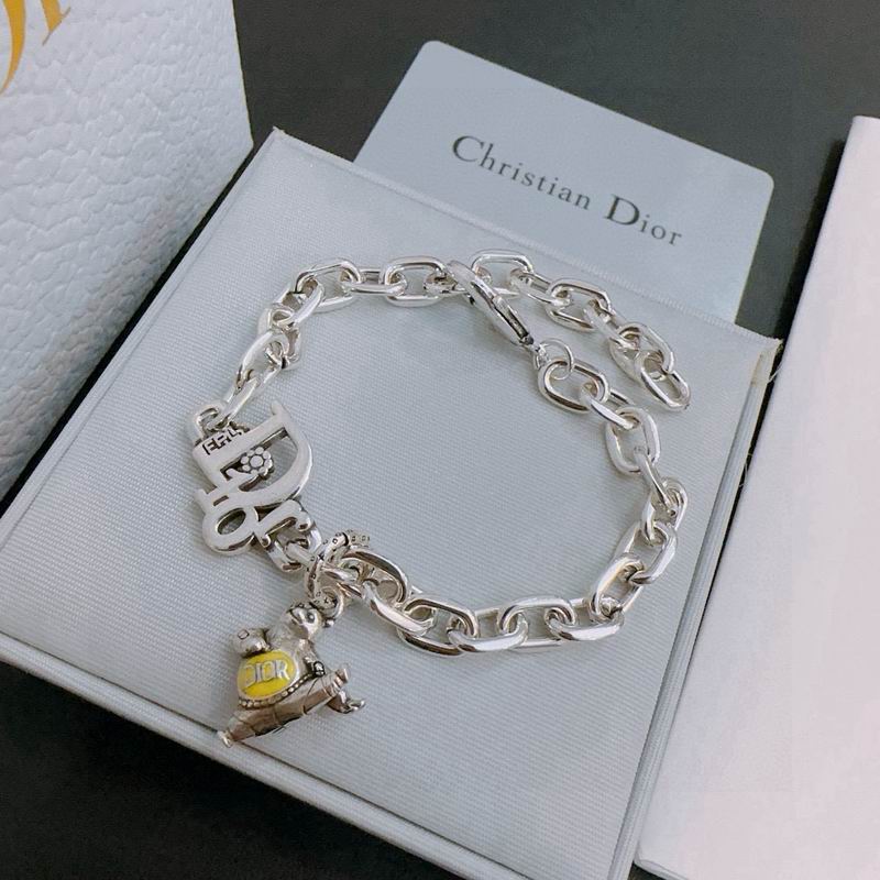 Dior Bracelet  02yxs01 (8)