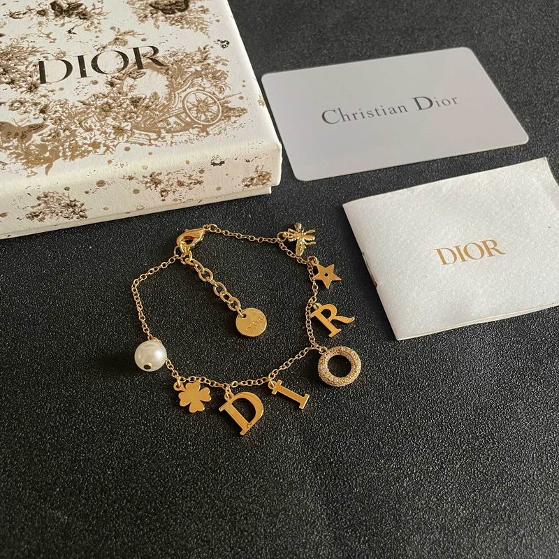 Dior Bracelet  02yxs02 (6)