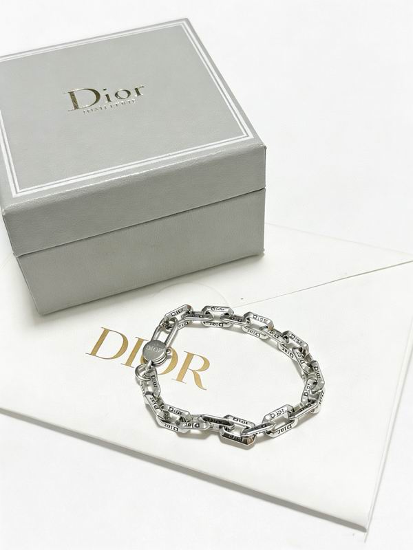 Dior Bracelet  02yxs05 (1)