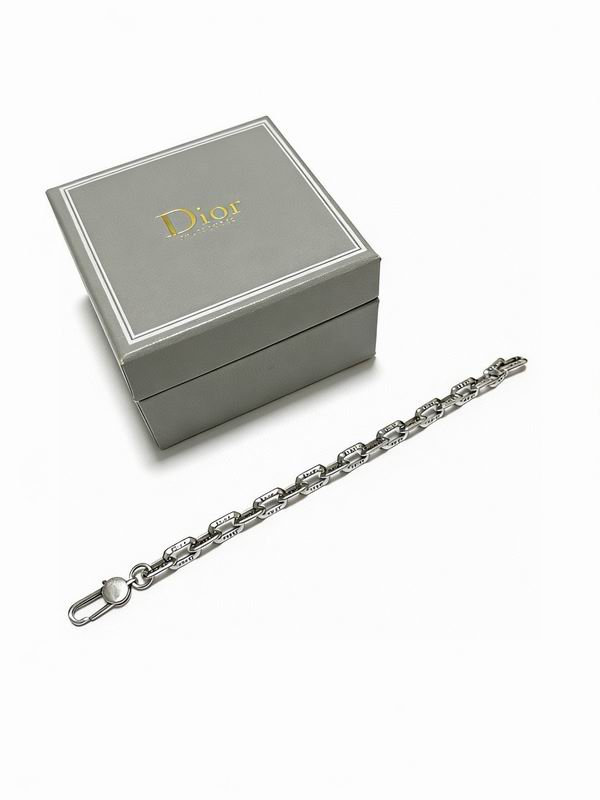 Dior Bracelet  02yxs05 (3)