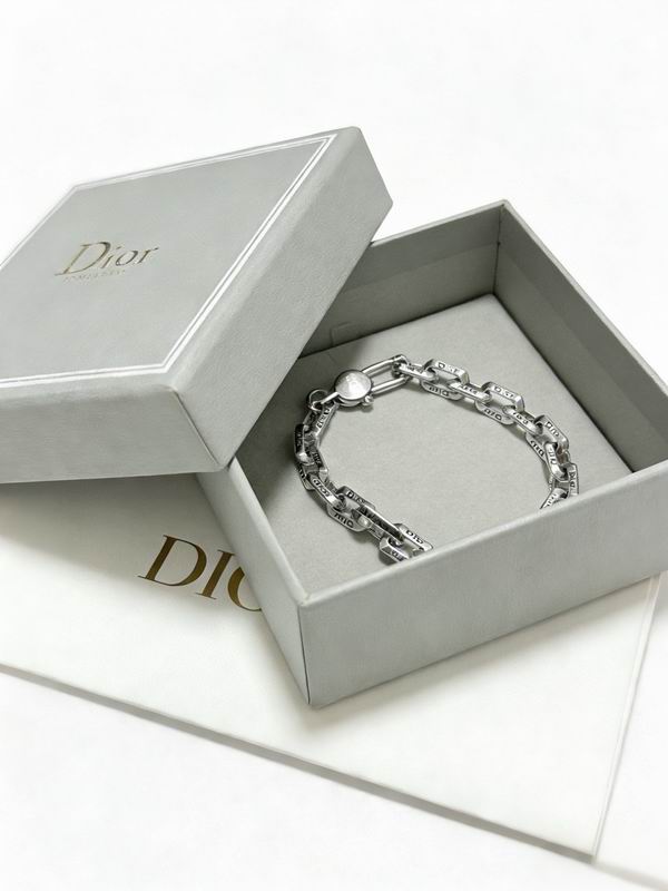 Dior Bracelet  02yxs05 (4)