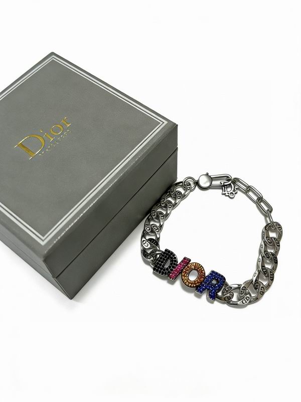 Dior Bracelet  02yxs13 (2)