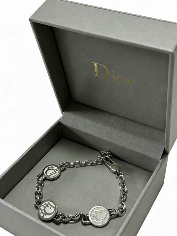Dior Bracelet  02yxs17 (1)
