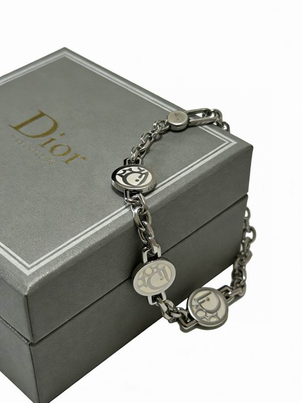 Dior Bracelet  02yxs17 (6)