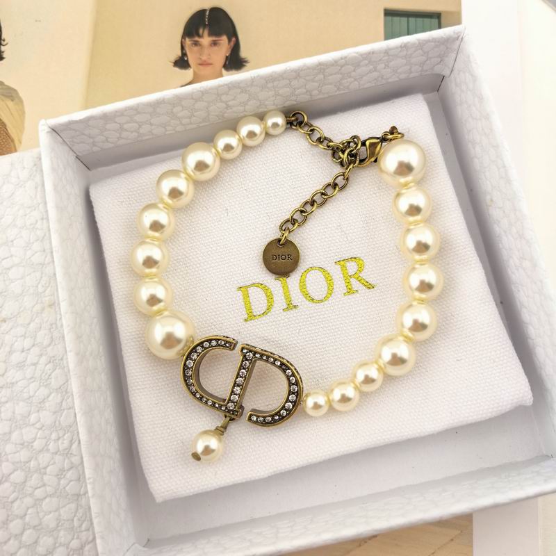 Dior Bracelet  02yxs17 (7)
