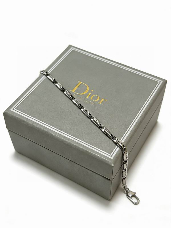 Dior Bracelet  02yxs20 (2)