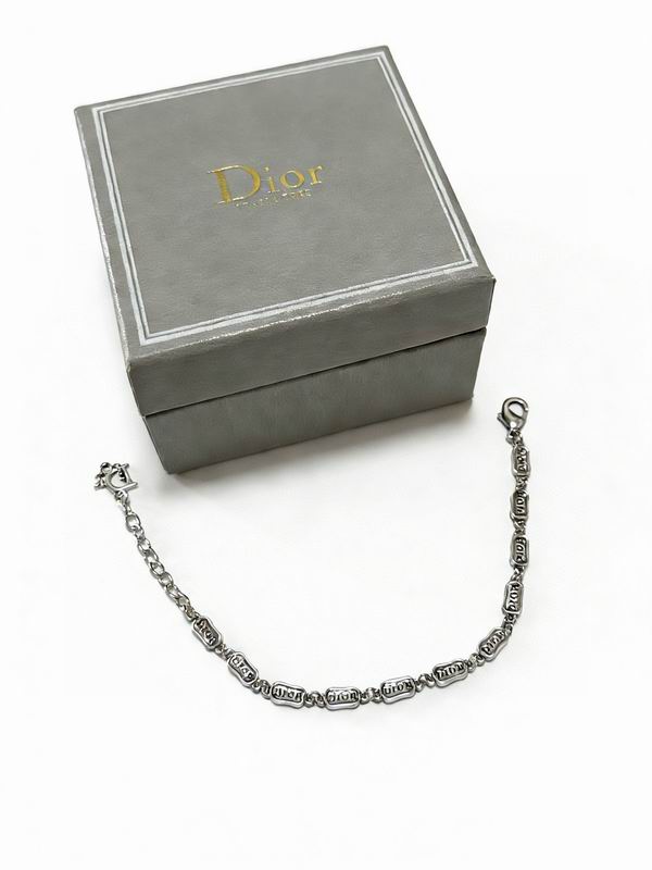 Dior Bracelet  02yxs22 (2)