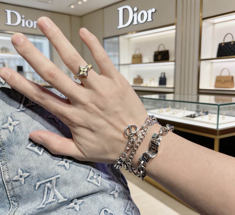 Dior Bracelet 03yxs37 (9)