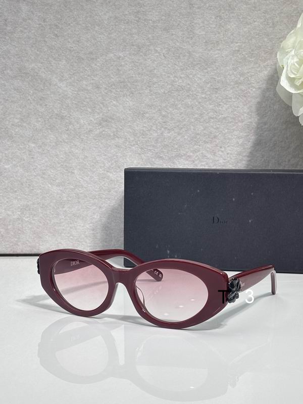 Dior Clover 54 19-140 c01