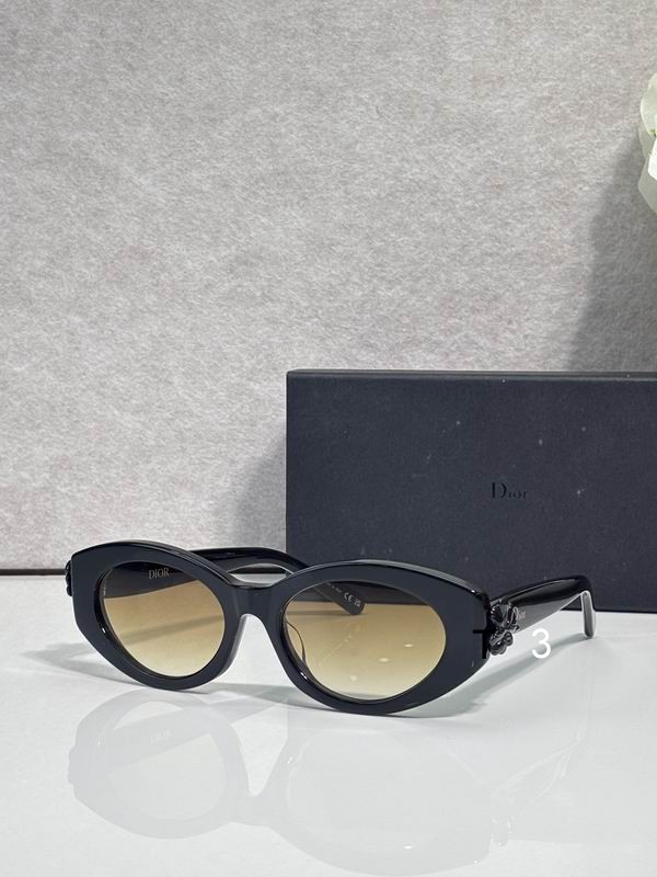 Dior Clover 54 19-140 c08