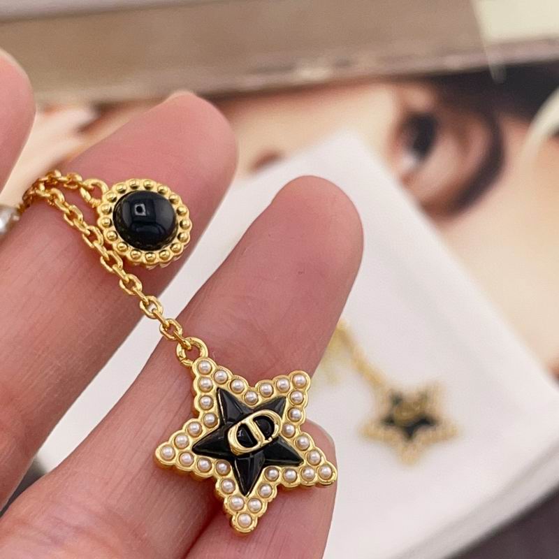 Dior Earring 02yxs20 (8)