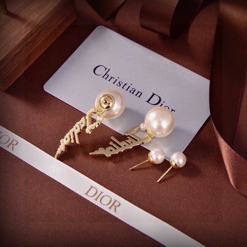 Dior Earring 03yxs89 (4)