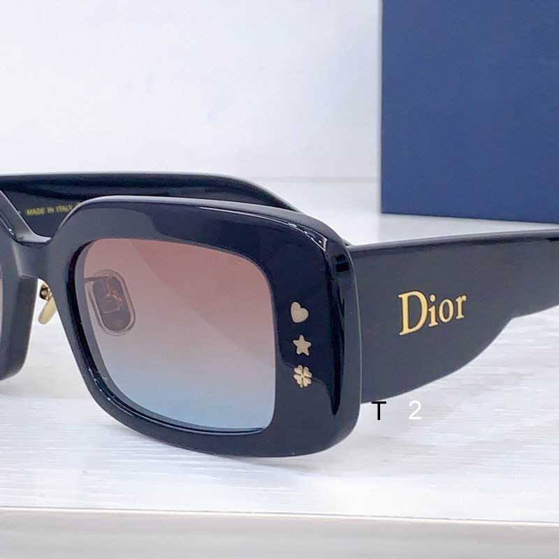 Dior LuckyCharms 52 21-145 b06
