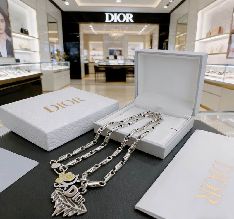 Dior Necklace 02yxs04 (1)