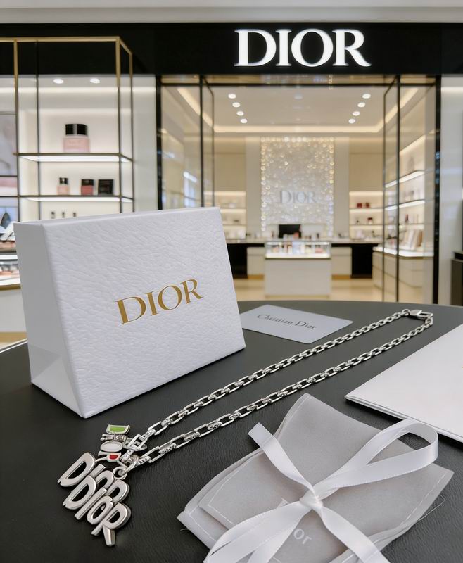 Dior Necklace 02yxs07 (1)