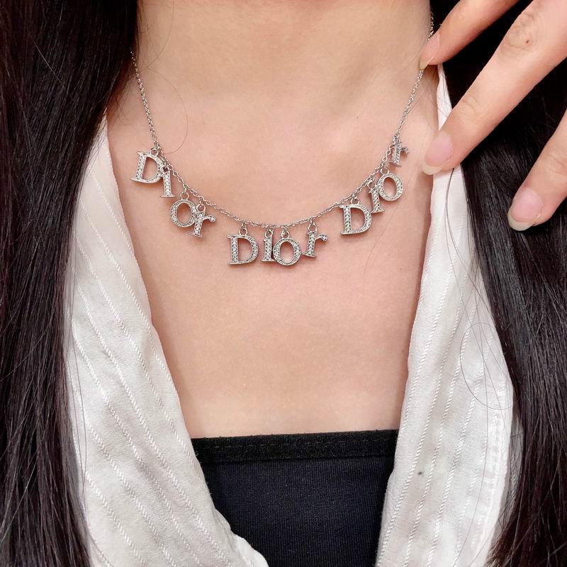 Dior Necklace 02yxs09 (2)