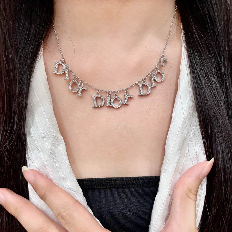 Dior Necklace 02yxs09 (3)