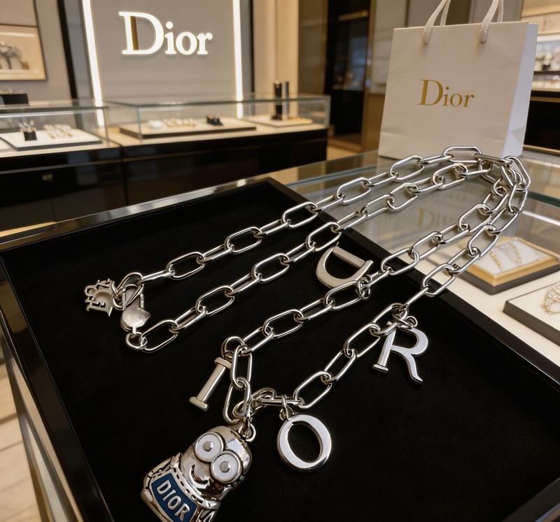 Dior Necklace 02yxs30 (1)
